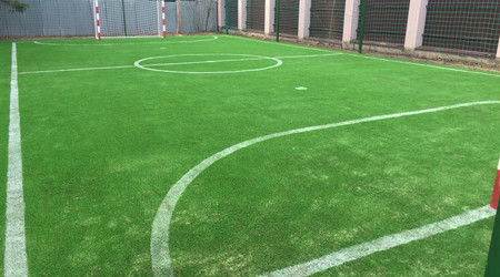 Площадка для мини-футбола в частном секторе